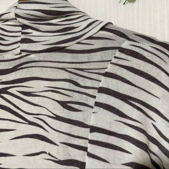 Open Front Cardigan Women’s Size Large NWT Zebra Print Top White/Gray - Picture 7 of 7